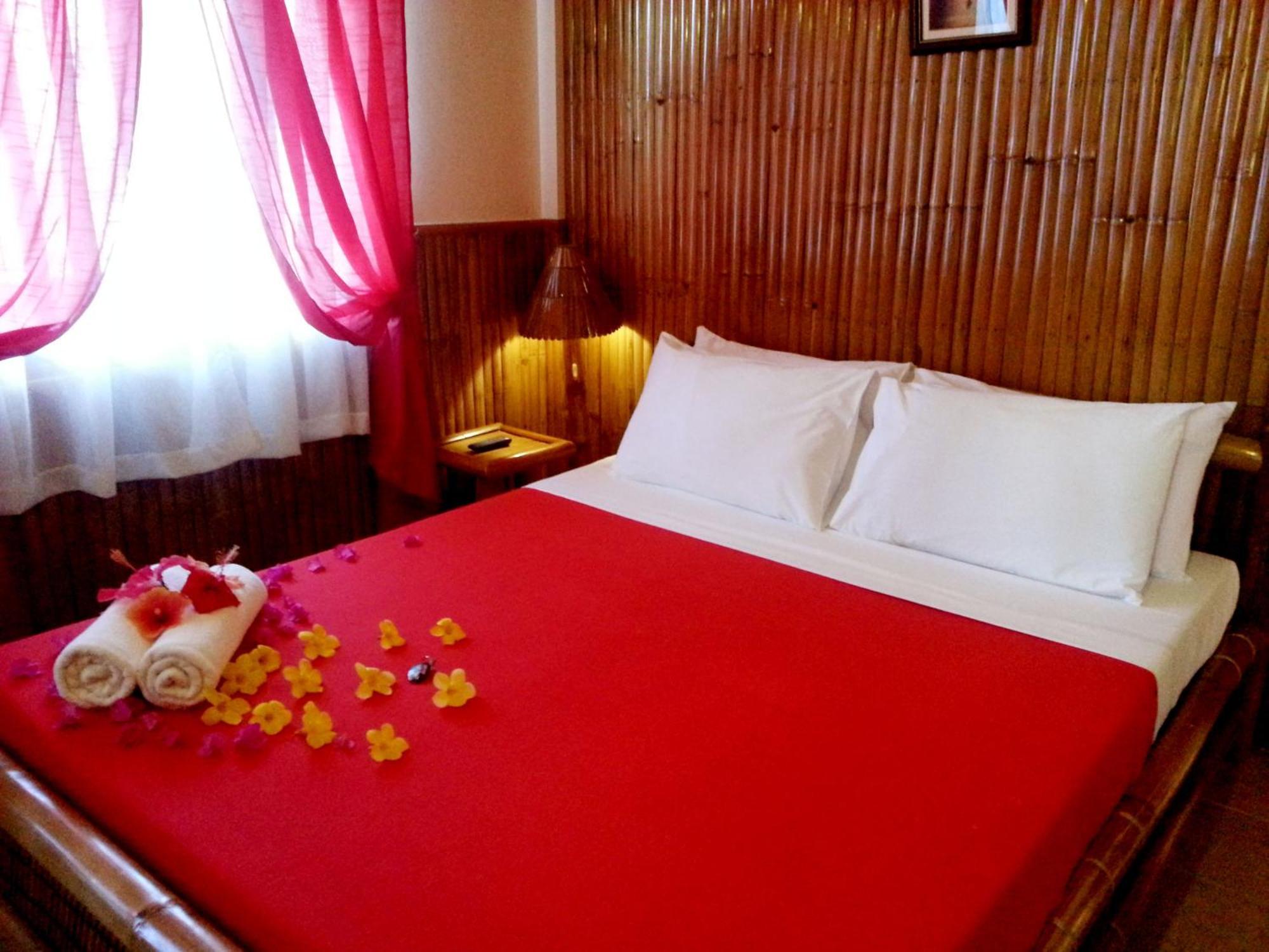 Hof Gorei Beach Resort Davao Samal Exterior photo